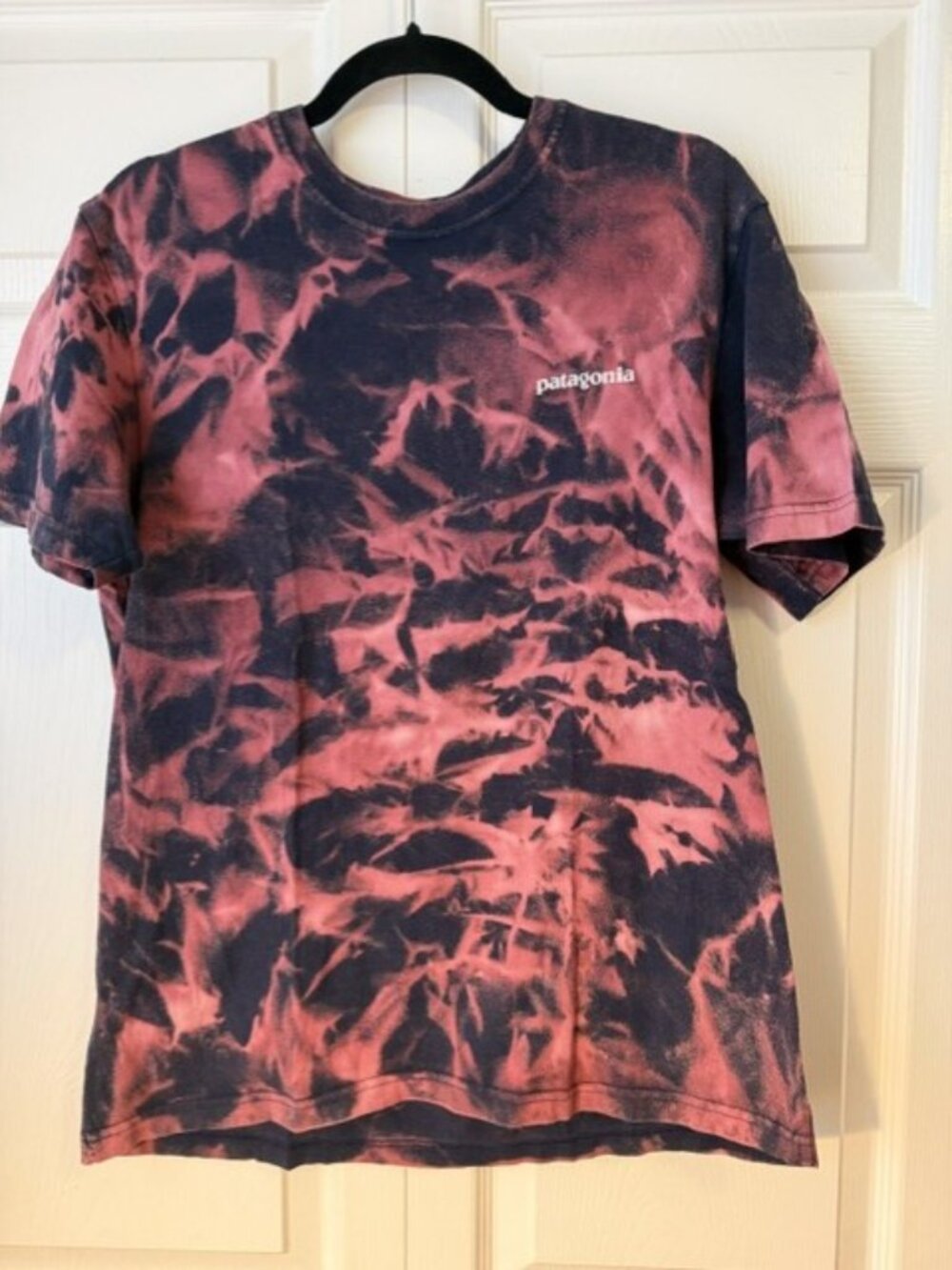 Patagonia t-shirt size small